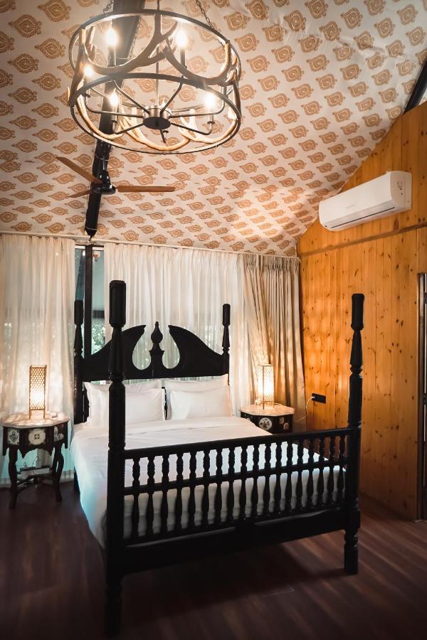 La Selva Resort, Pench National Park Khawasa Экстерьер фото